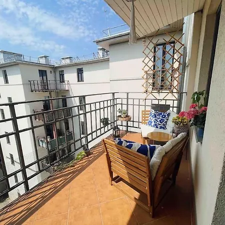 Apartment Spacious With Balcony Riga